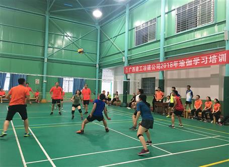 桂華氣排球隊：頑強(qiáng)拼搏，享受比賽