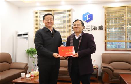 柳州市副市長(zhǎng)朱富庭慰問(wèn)公司拔尖人才廖立波、潘偉華